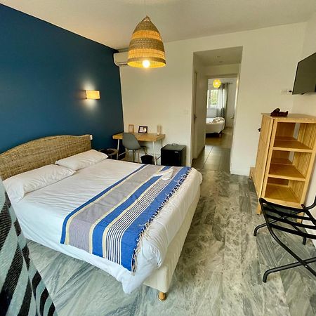 Amerique Hotel Palavas - Piscine - Plage Kültér fotó