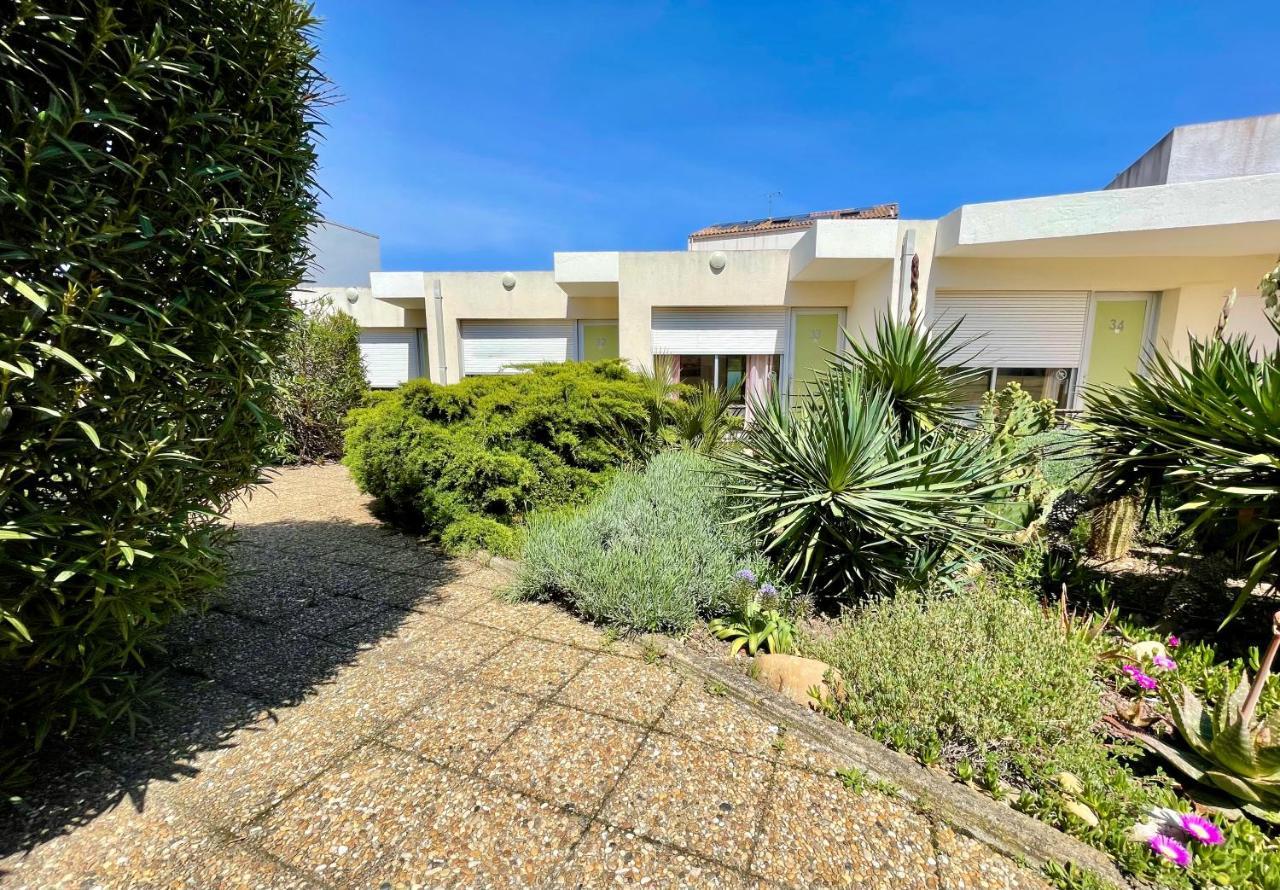 Amerique Hotel Palavas - Piscine - Plage Kültér fotó