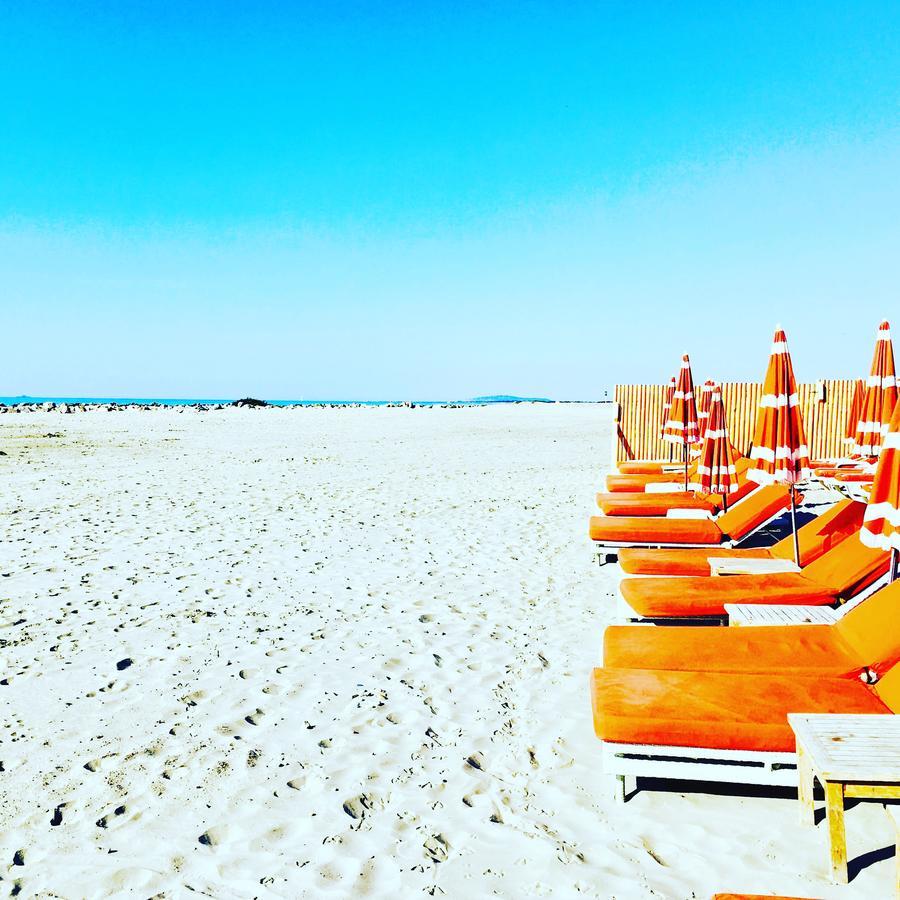 Amerique Hotel Palavas - Piscine - Plage Kültér fotó