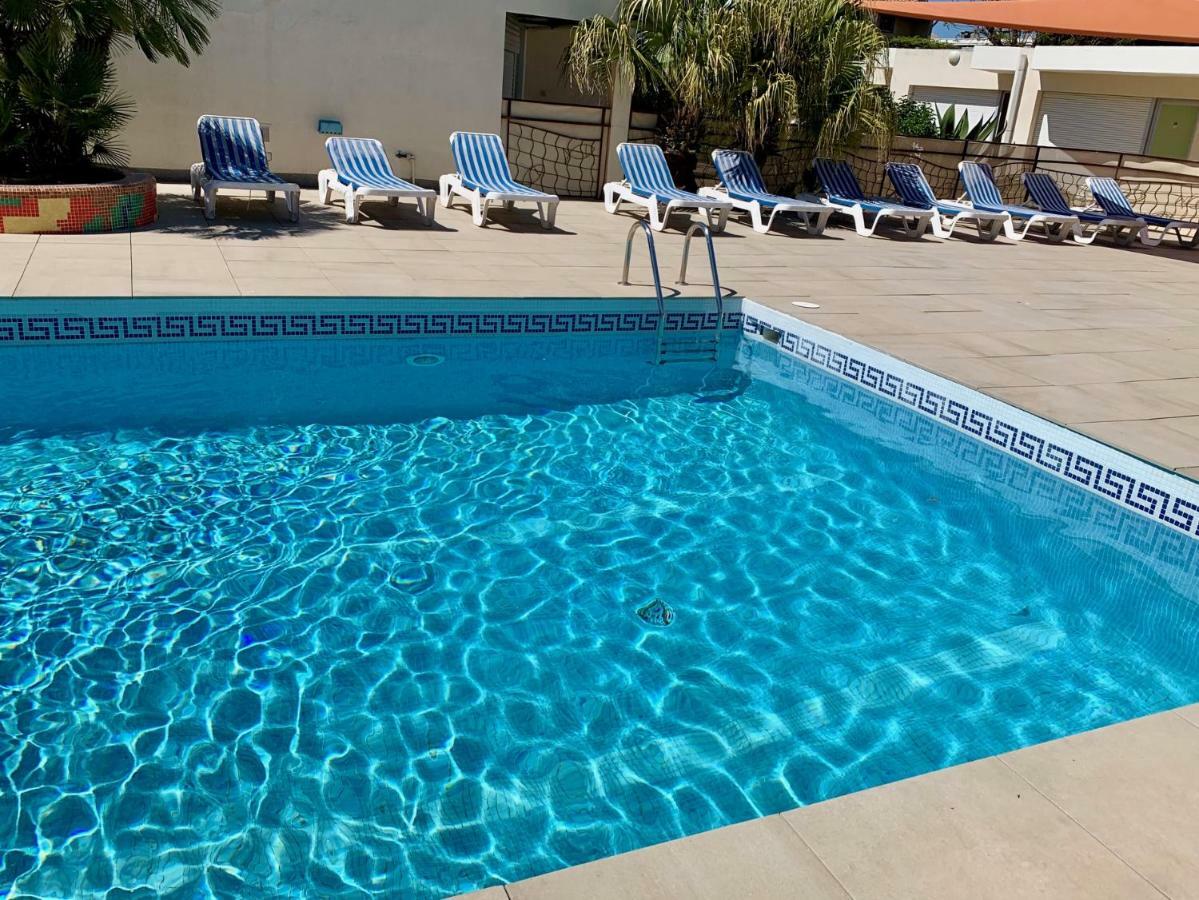 Amerique Hotel Palavas - Piscine - Plage Kültér fotó